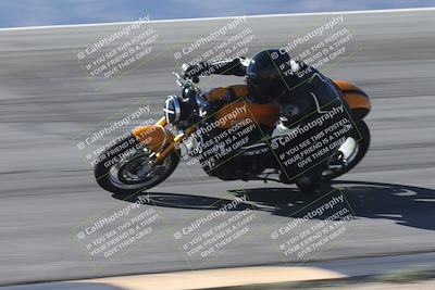 media/Oct-13-2025-Moto Forza (Mon) [[a66d839500]]/3-B Group/Session 2 (Bowl)/